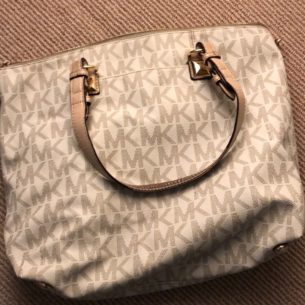 MK purse